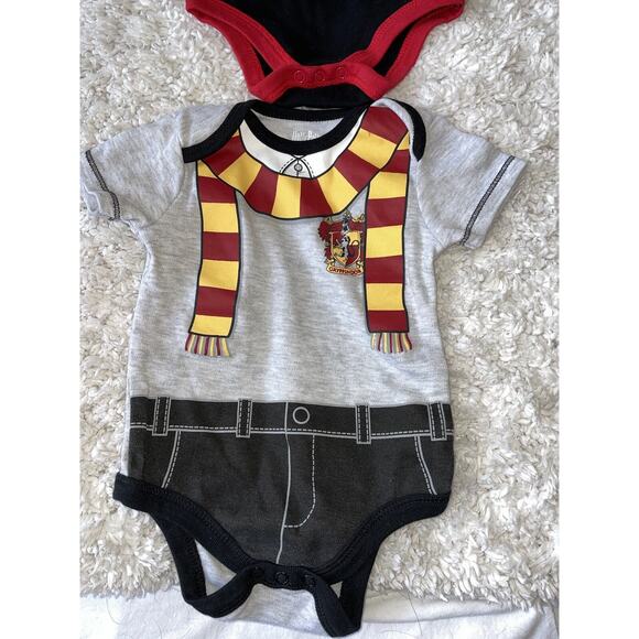 Lot of 2 sz. 6/9 mo. Wizarding world of Harry Potter tops. Grt. Cond - Picture 4 of 9